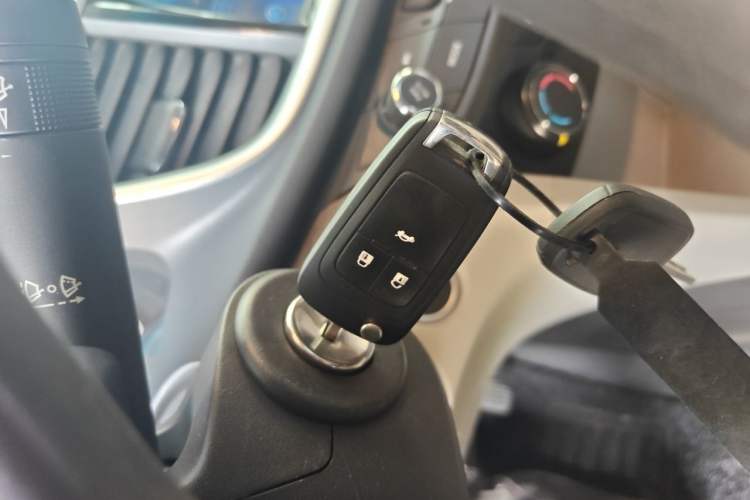 Used Buick GT 2017 15N Automatic Elite Version Vehicle Key