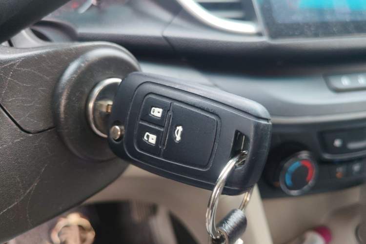 Used Buick GT 2017 15N Automatic Entry-Level Trim Vehicle Key