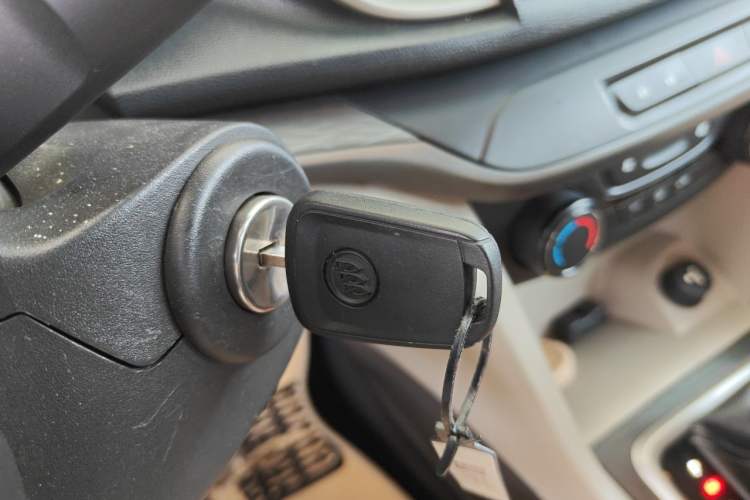 Used Buick GT 2017 15N Automatic Entry-Level Trim Vehicle Key