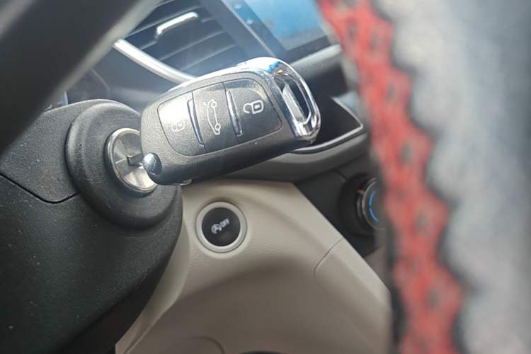 Used Buick GT 2017 15N Automatic Elite Version Vehicle Key