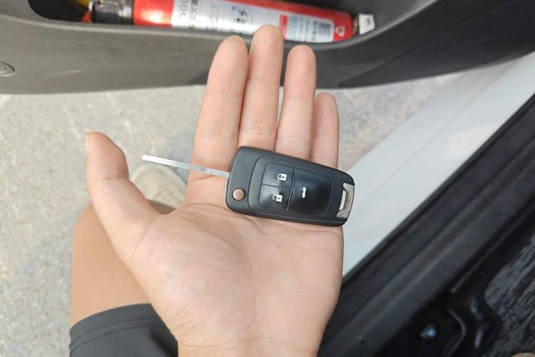 Used Buick GT 2017 15N Automatic Elite Version Vehicle Key