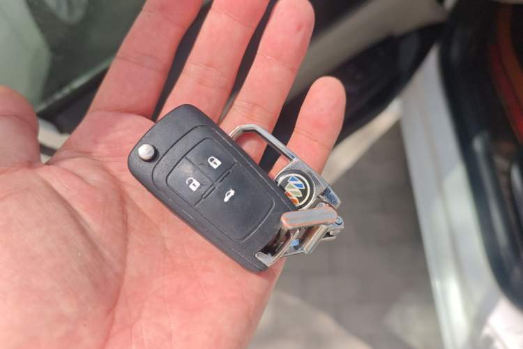 Used Buick GT 2017 15N Automatic Entry-Level Trim Vehicle Key