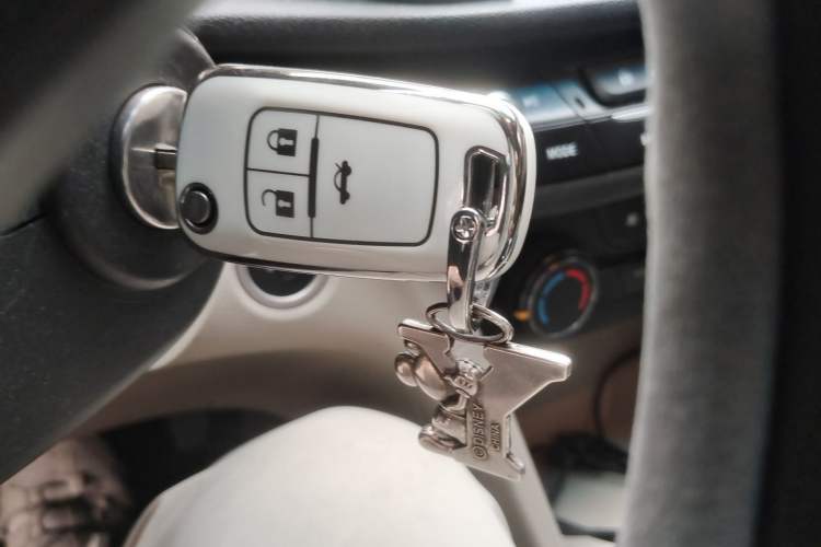 Used Buick GT 2017 15N Automatic Elite Version Vehicle Key