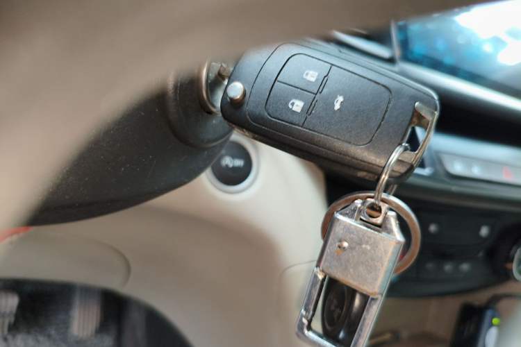 Used Buick GT 2017 15N Automatic Elite Version Vehicle Key