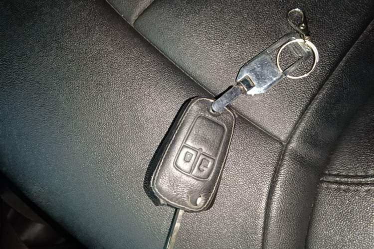 Used Buick GT 2017 15N Automatic Entry-Level Trim Vehicle Key