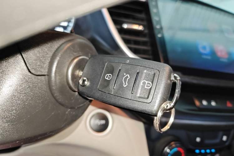 Used Buick GT 2017 15N Automatic Entry-Level Trim Vehicle Key