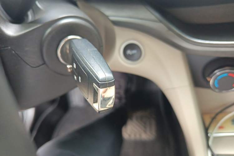 Used Buick GT 2017 15N Automatic Elite Version Vehicle Key