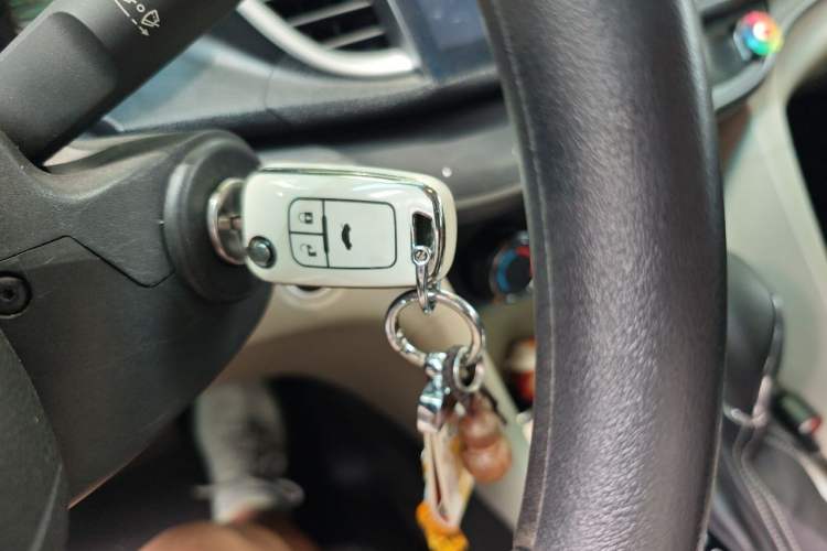Used Buick GT 2017 15N Automatic Entry-Level Trim Vehicle Key