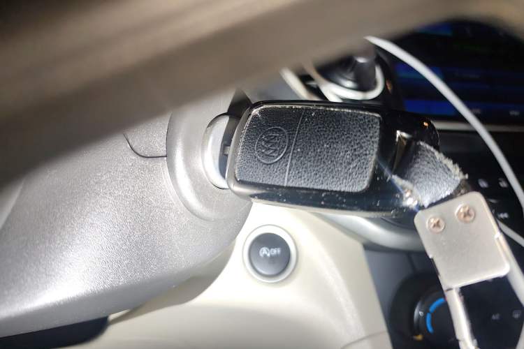 Used Buick GT 2017 15N Automatic Elite Version Vehicle Key