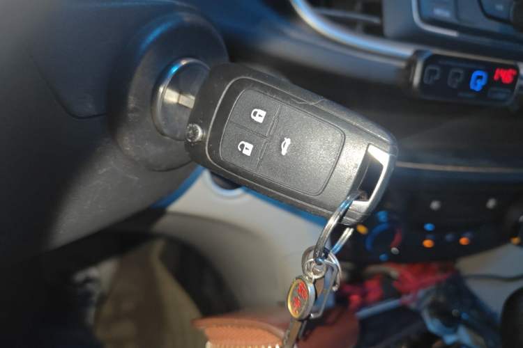 Used Buick GT 2017 15N Automatic Elite Version Vehicle Key