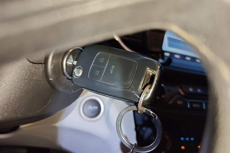 Used Buick GT 2017 15N Automatic Elite Version Vehicle Key