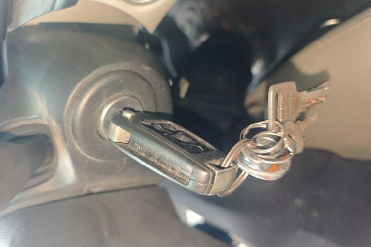 Used Buick GT 2017 15N Manual Entry-Level Trim Vehicle Key