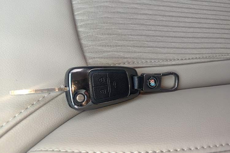 Used Buick GT 2017 15N Automatic Elite Version Vehicle Key