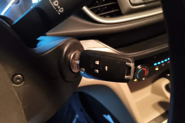 Used Buick GT 2017 15N Automatic Entry-Level Trim Vehicle Key