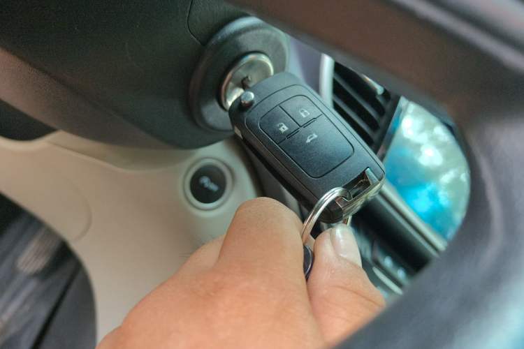 Used Buick GT 2017 15N Automatic Entry-Level Trim Vehicle Key
