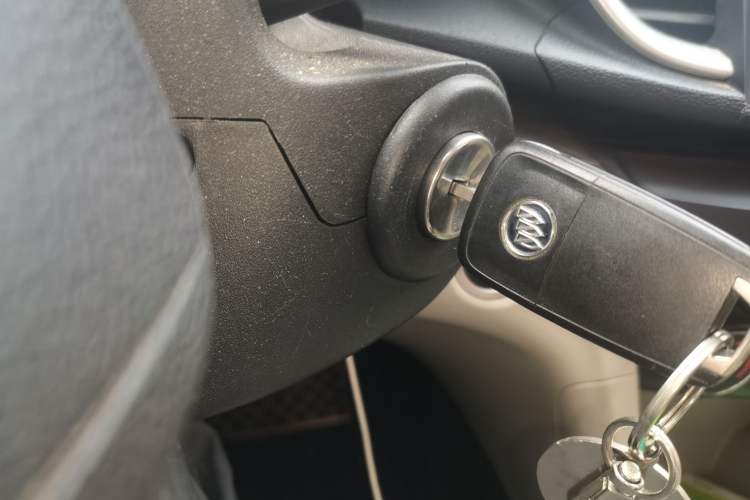 Used Buick GT 2017 15N Automatic Elite Version Vehicle Key