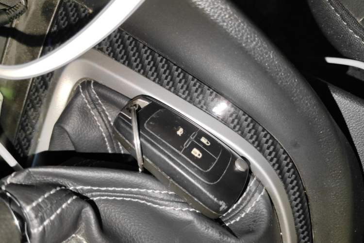 Used Buick GT 2017 15N Automatic Deluxe Edition Vehicle Key