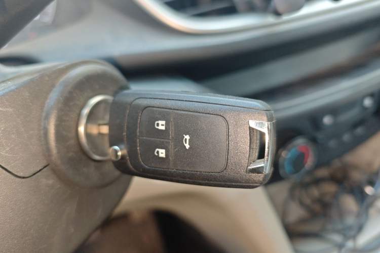 Used Buick GT 2017 15N Automatic Elite Version Vehicle Key