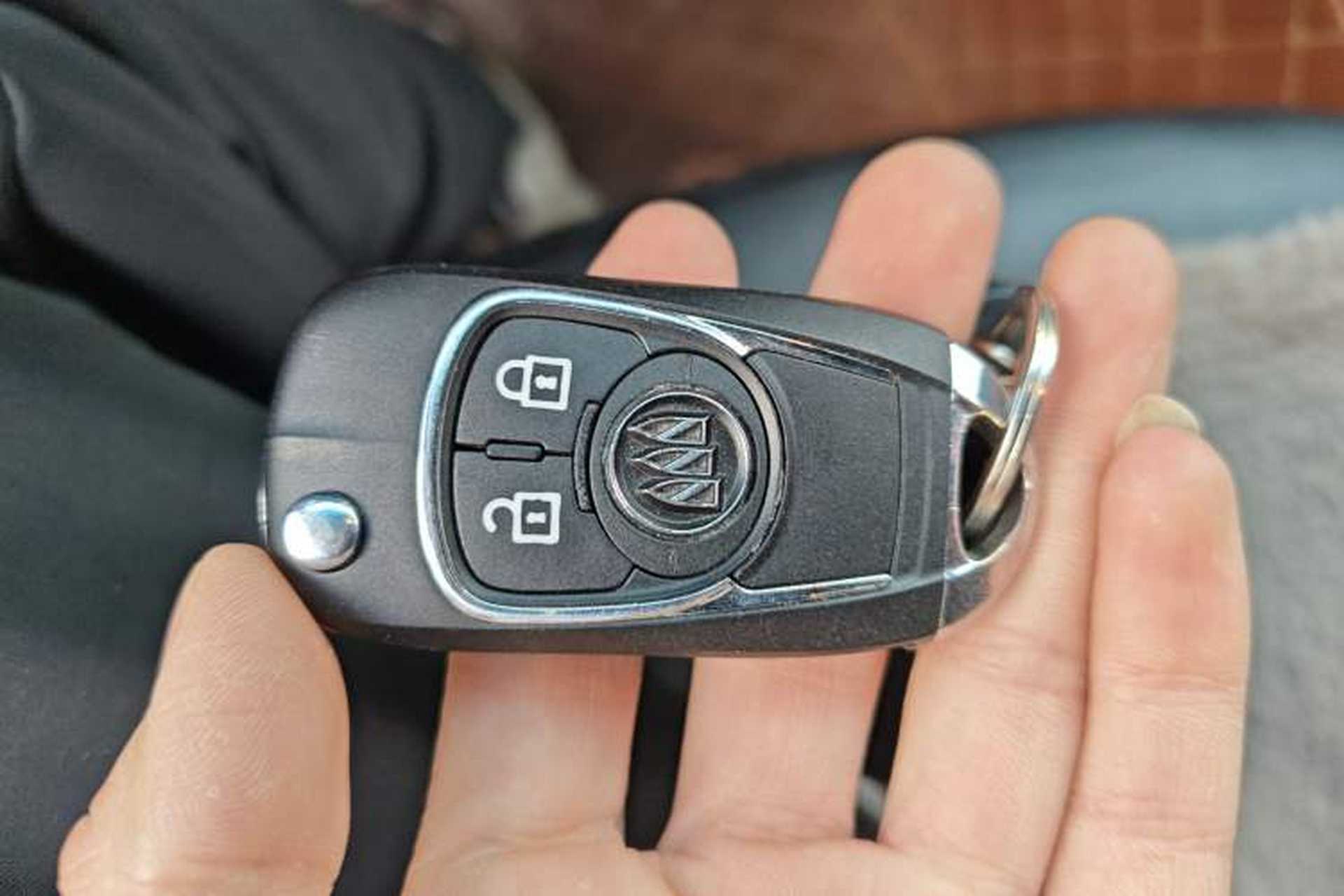 Used Buick GT 2017 15N Manual Elite Version Vehicle Key