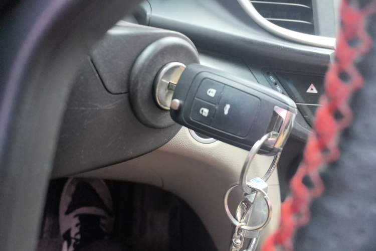 Used Buick GT 2017 15N Manual Entry-Level Trim Vehicle Key