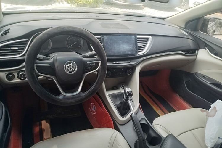 Used Buick GT 2018 15T Manual Elite Version China V Standard Center Console