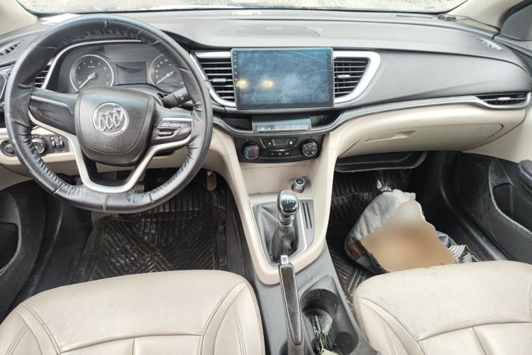 Used Buick GT 2018 15T Manual Elite Version China V Standard Center Console