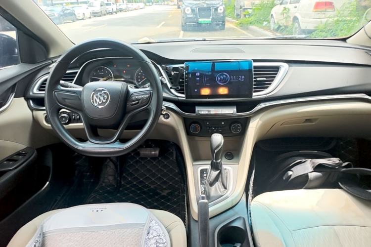 Used Buick GT 2018 15T Dual-Clutch Advanced Model China V Standard Center Console