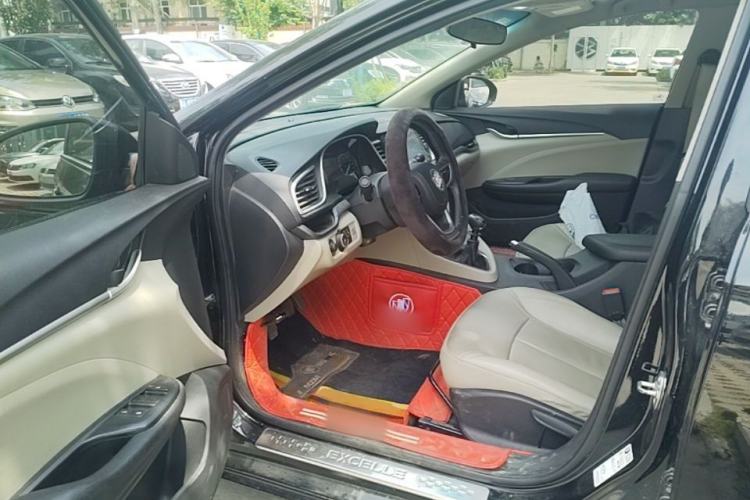 Used Buick GT 2018 15T Manual Elite Version China V Standard Driver Seat