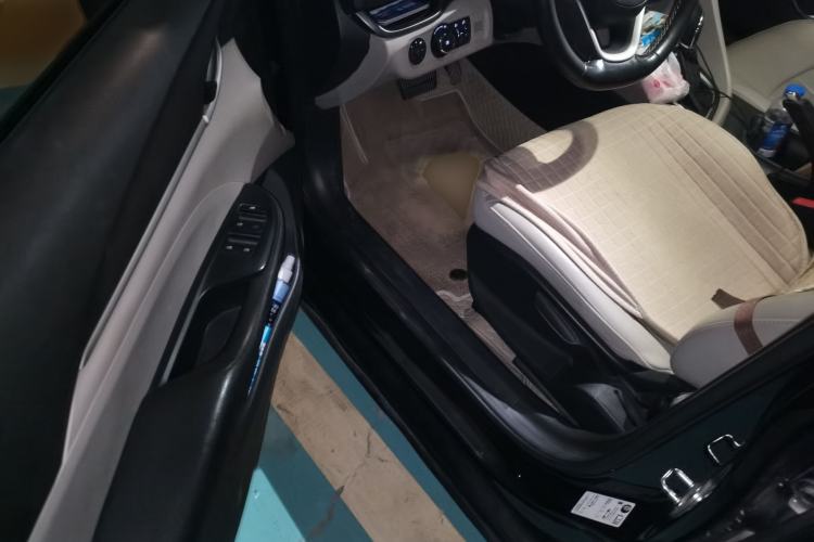 Used Buick GT 2018 15T Dual-Clutch Elite Model China V Standard Driver Seat