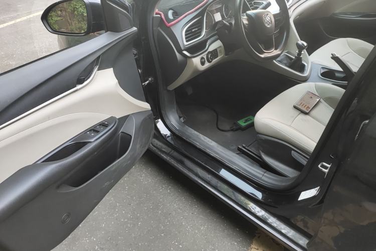 Used Buick GT 2018 15T Manual Entry-Level Version China V Standard Driver Seat