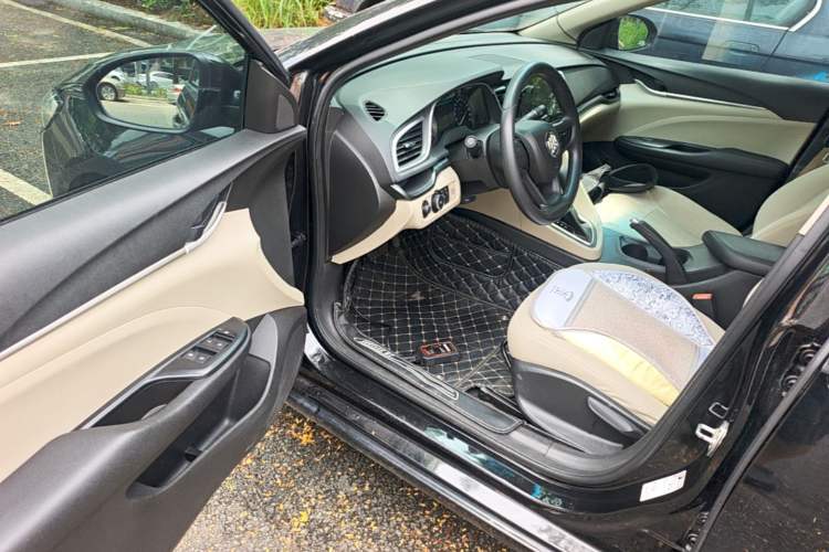 Used Buick GT 2018 15T Dual-Clutch Advanced Model China V Standard Driver Seat