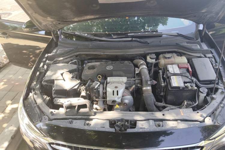 Used Buick GT 2018 18T Automatic Elite Model Engine Bay