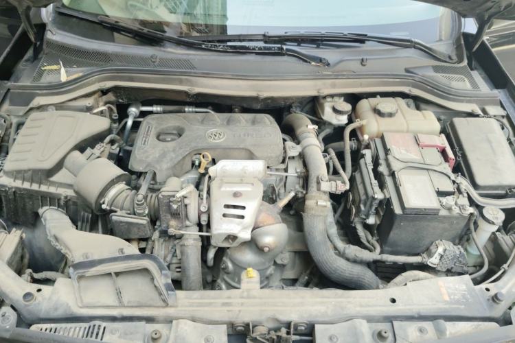 Used Buick GT 2018 15T Dual-Clutch Elite Model China V Standard Engine Bay