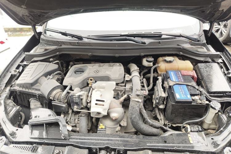 Used Buick GT 2018 15T Manual Elite Version China V Standard Engine Bay