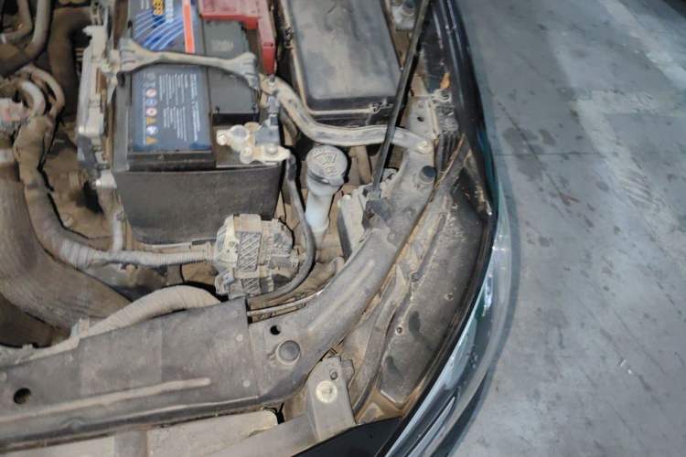 Used Buick GT 2018 18T Automatic Flagship Model Engine Bay Left