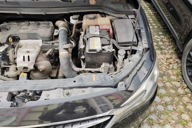 Used Buick GT 2018 18T Automatic Flagship Model Engine Bay Left