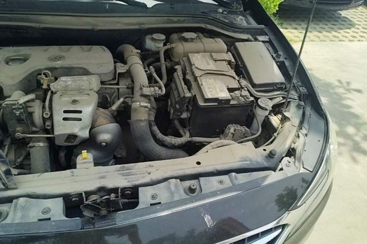 Used Buick GT 2018 15T Manual Elite Version China V Standard Engine Bay Left
