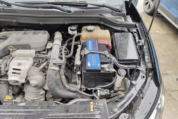 Used Buick GT 2018 15T Manual Elite Version China V Standard Engine Bay Left