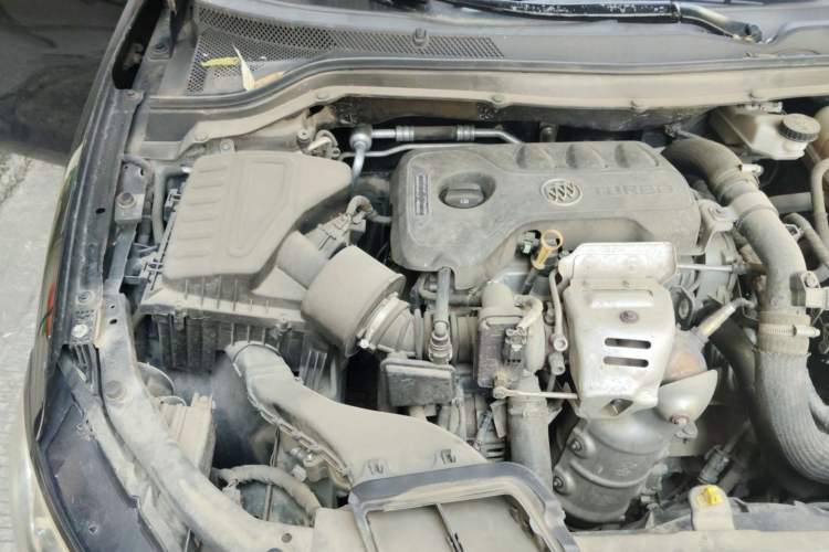 Used Buick GT 2018 15T Dual-Clutch Elite Model China V Standard Engine Bay Right