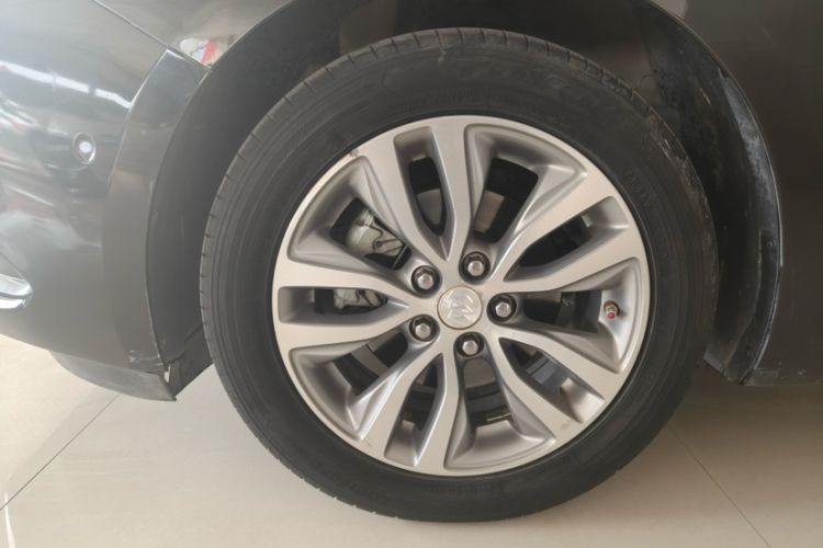 Used Buick GT 2018 18T Automatic Flagship Model Exterior 12