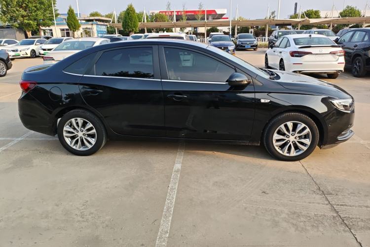 Used Buick GT 2018 18T Automatic Flagship Model Exterior 3