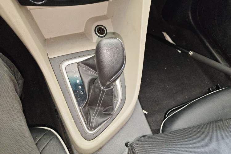 Used Buick GT 2018 15T Dual-Clutch Advanced Model China V Standard Gear Lever
