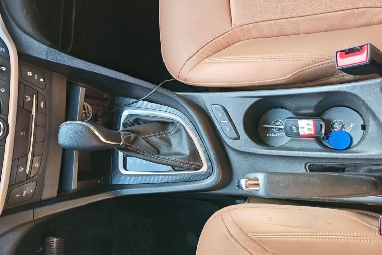 Used Buick GT 2018 18T Automatic Flagship Model Gear Lever