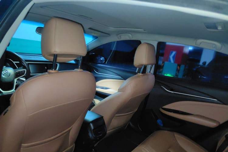 Used Buick GT 2018 18T Automatic Flagship Model Headliner