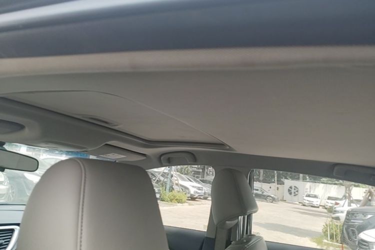 Used Buick GT 2018 15T Manual Elite Version China V Standard Headliner