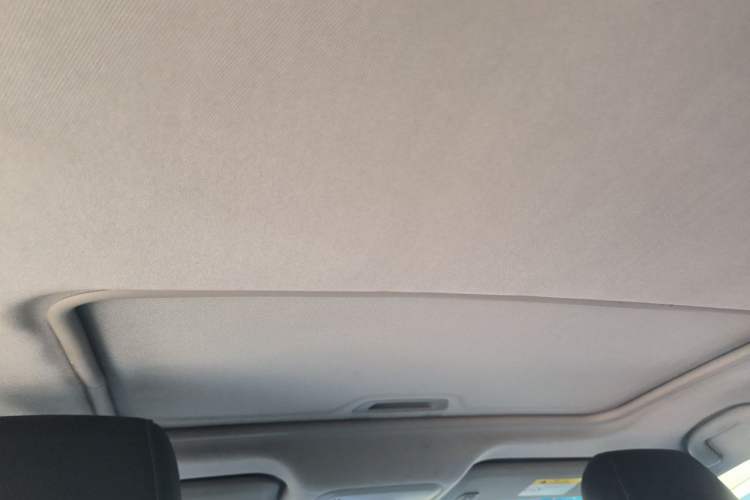Used Buick GT 2018 18T Automatic Elite Model Headliner