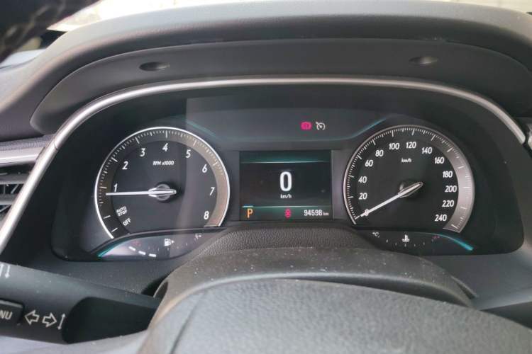 Used Buick GT 2018 15T Dual-Clutch Elite Model China V Standard Instrument Cluster