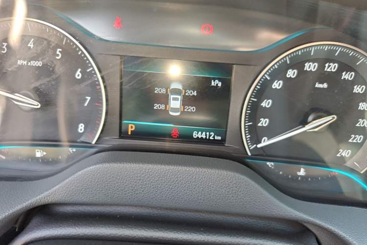 Used Buick GT 2018 15T Dual-Clutch Elite Model China V Standard Instrument Cluster