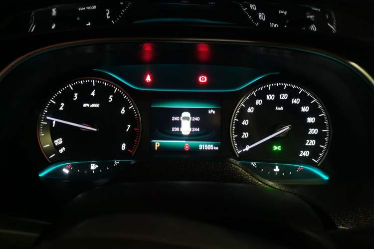 Used Buick GT 2018 15T Dual-Clutch Elite Model China V Standard Instrument Cluster