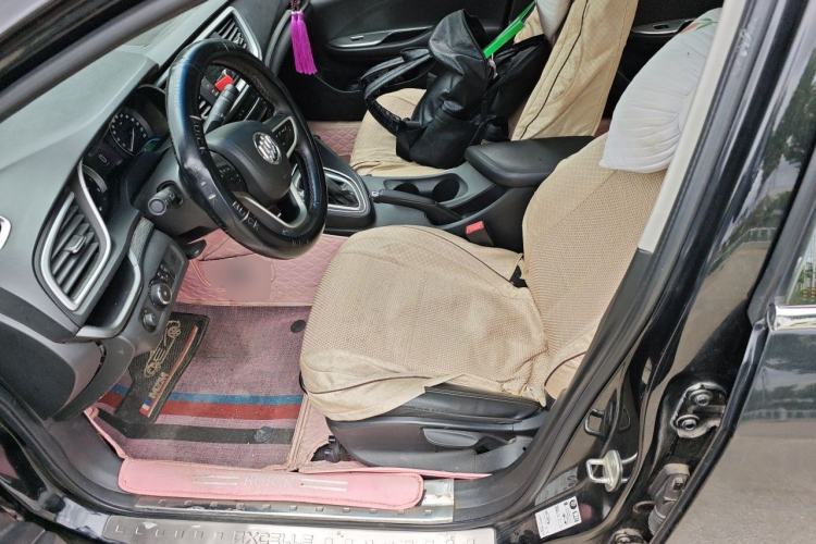 Used Buick GT 2018 18T Automatic Elite Model Left Front Seat